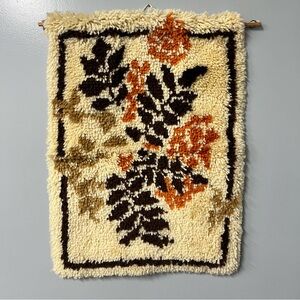 vintage 70s latch hook rug wall hanging fall autumn earth tones  25x19 inches